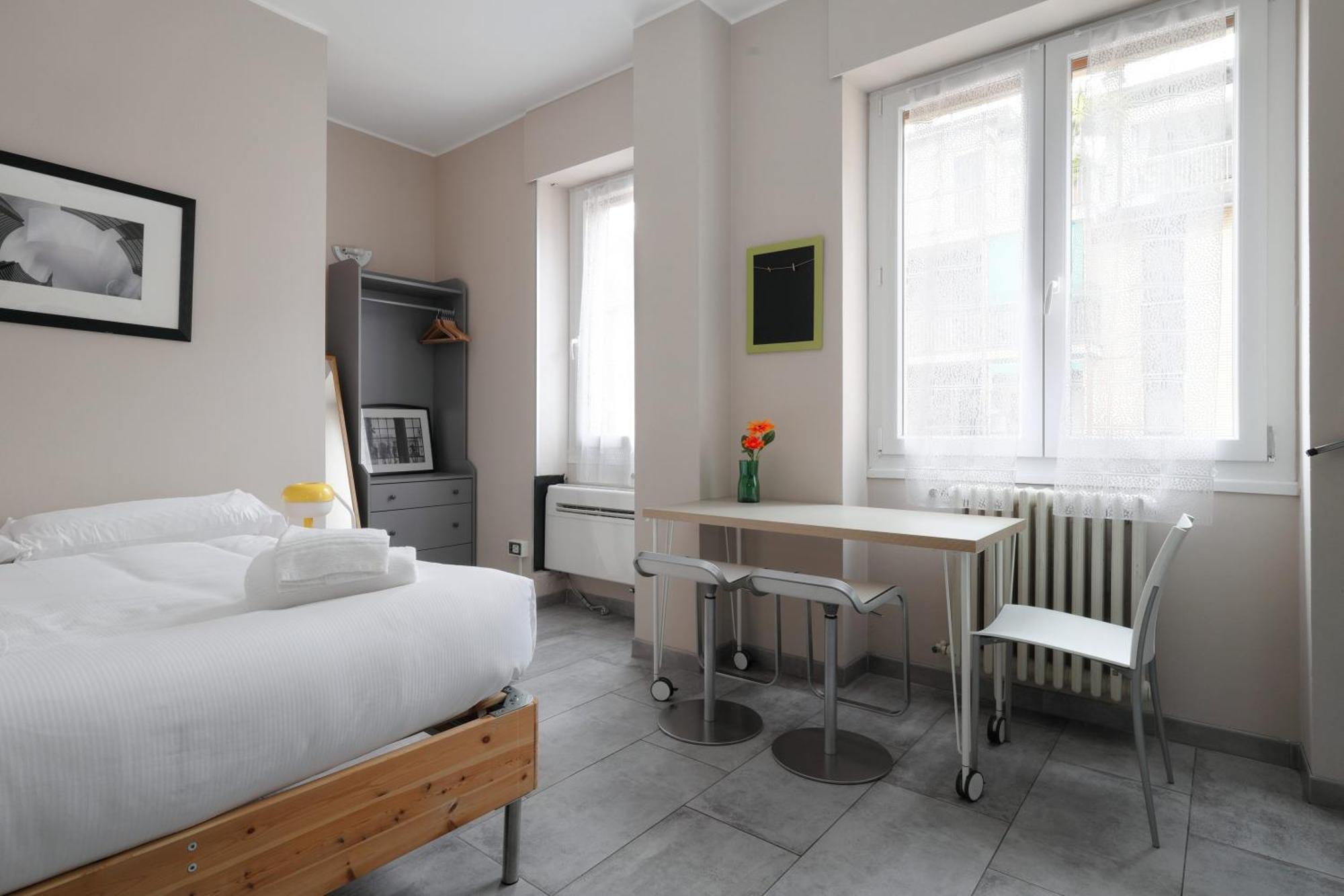 Station 33 Via Sammartini Apartamento